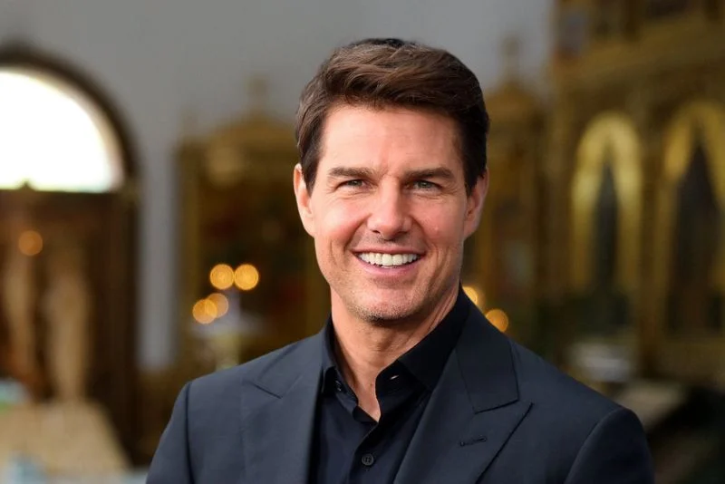 Tom Cruise teeth